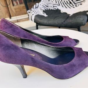 Banana Republic suede peep toe pumps size 10